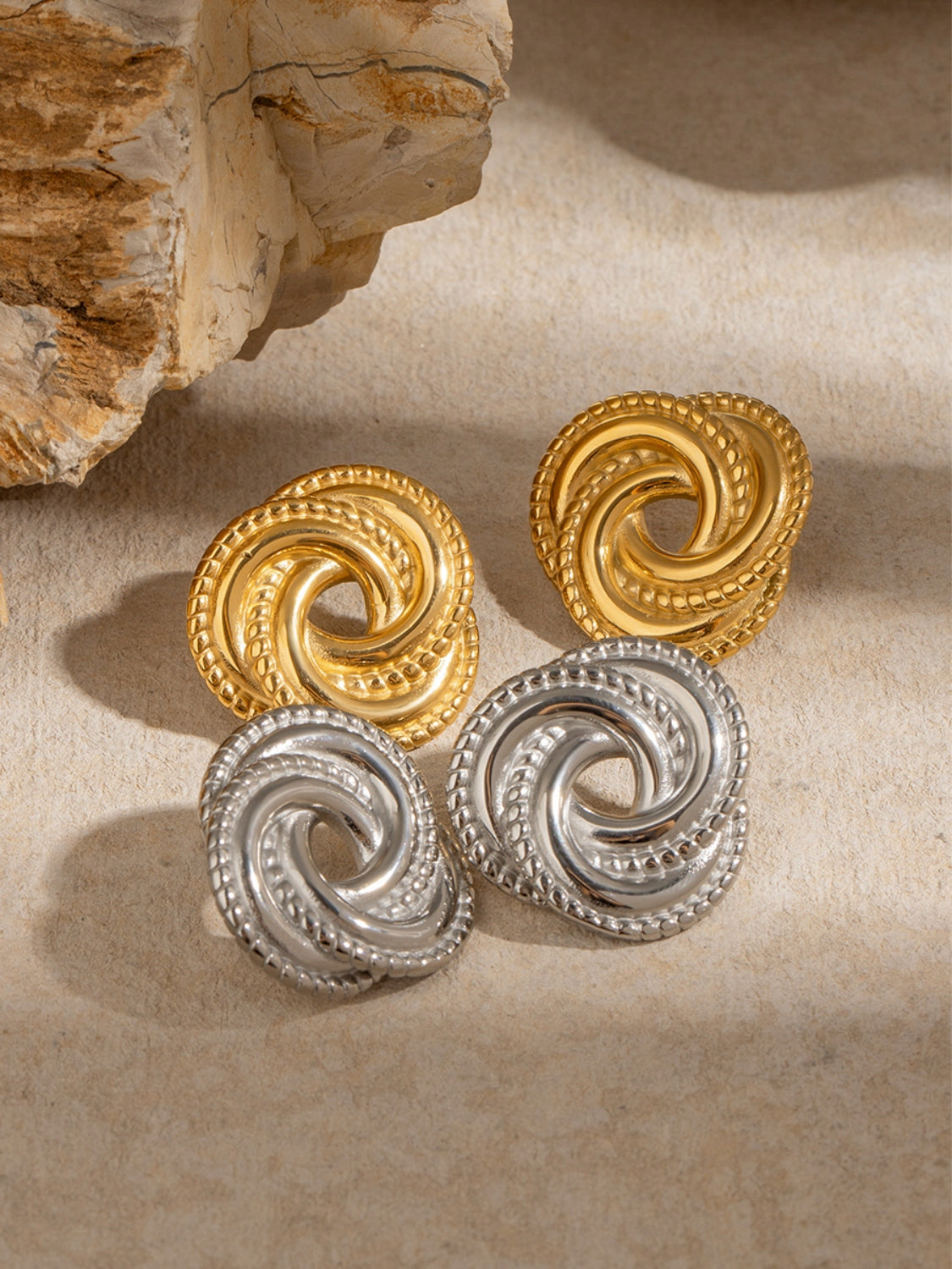 0d22e65a-2825-4c3c-9669-205aa5d9b869-Max