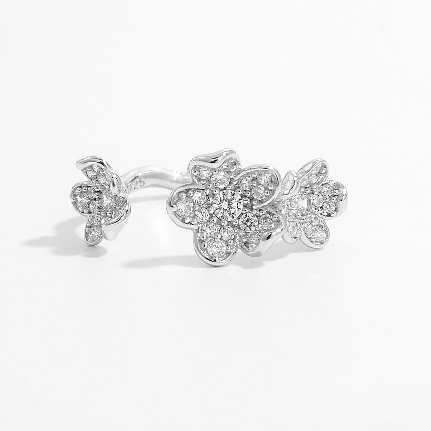 be3c2f28-4ae4-4c83-81f4-bcba2c86f619-Max