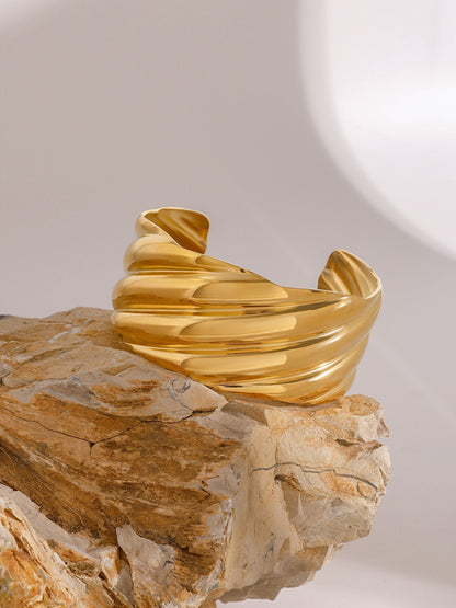 f9758f99-c9fd-4d38-b6b9-64c24e6bf31d-Max